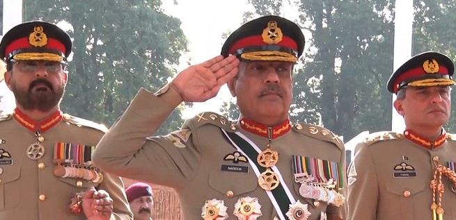 Transition in army leadership begins as Gen Raza given sendoff
