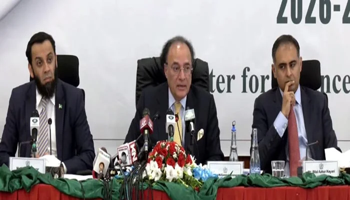 Pakistan's economy moving from stability to growth, says FinMin in post-budget presser