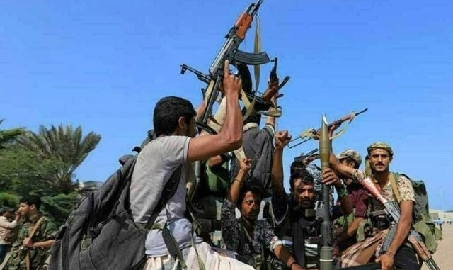 Houthis and Yemen govt reach financial de-escalation deal
